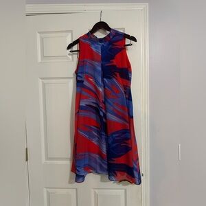 Robbie Bee size 8P Red Blue Floral Print dress with Bow Tie in back